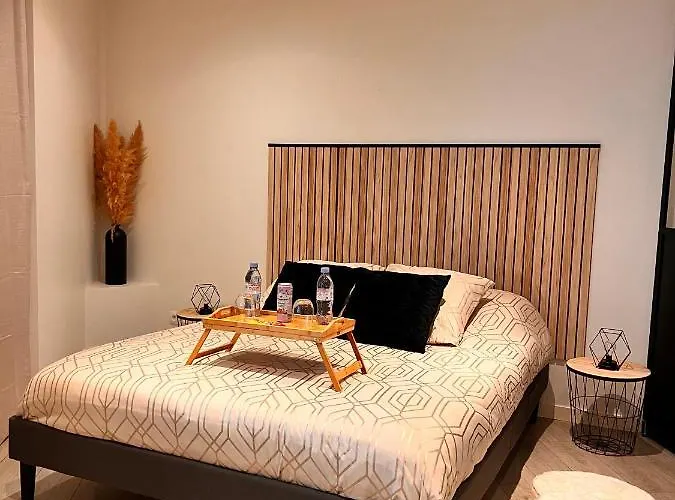 Apartment Modern - Cosy & Chic - Jaccuzi *